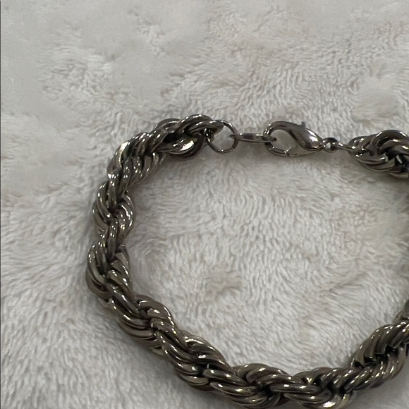 14k GF Twisted Rope Bracelet - Picture 2 of 9